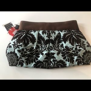 New w/ tags 1154 Lill Studio Blue & Chocolate Brown Damask Print Clutch Handbag